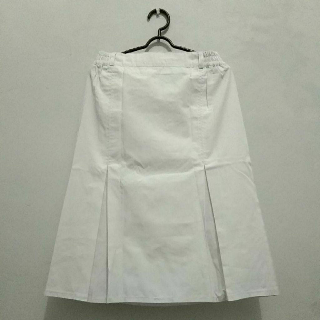 rok span sekolah putih pendek