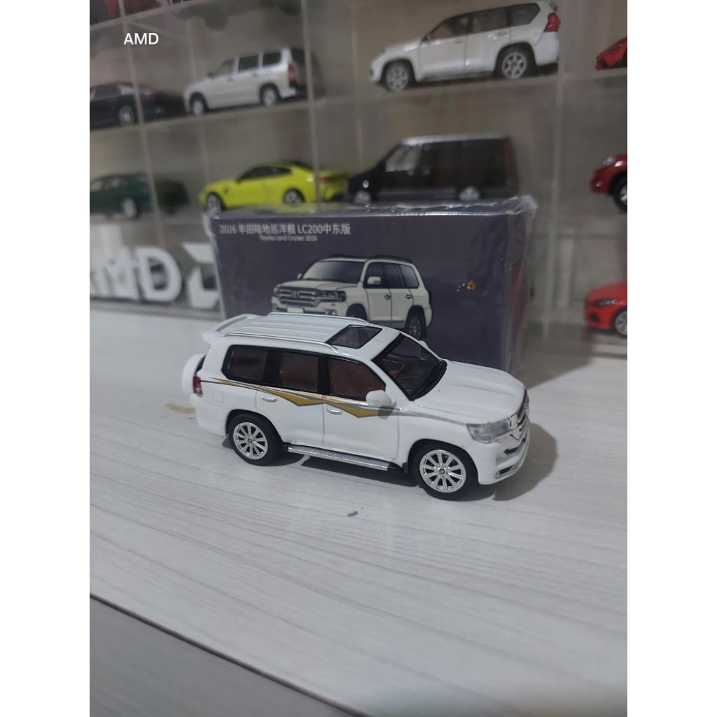 jkm diecast land cruiser 200 lc200 land cruiser vx200 skala 64 ban karet