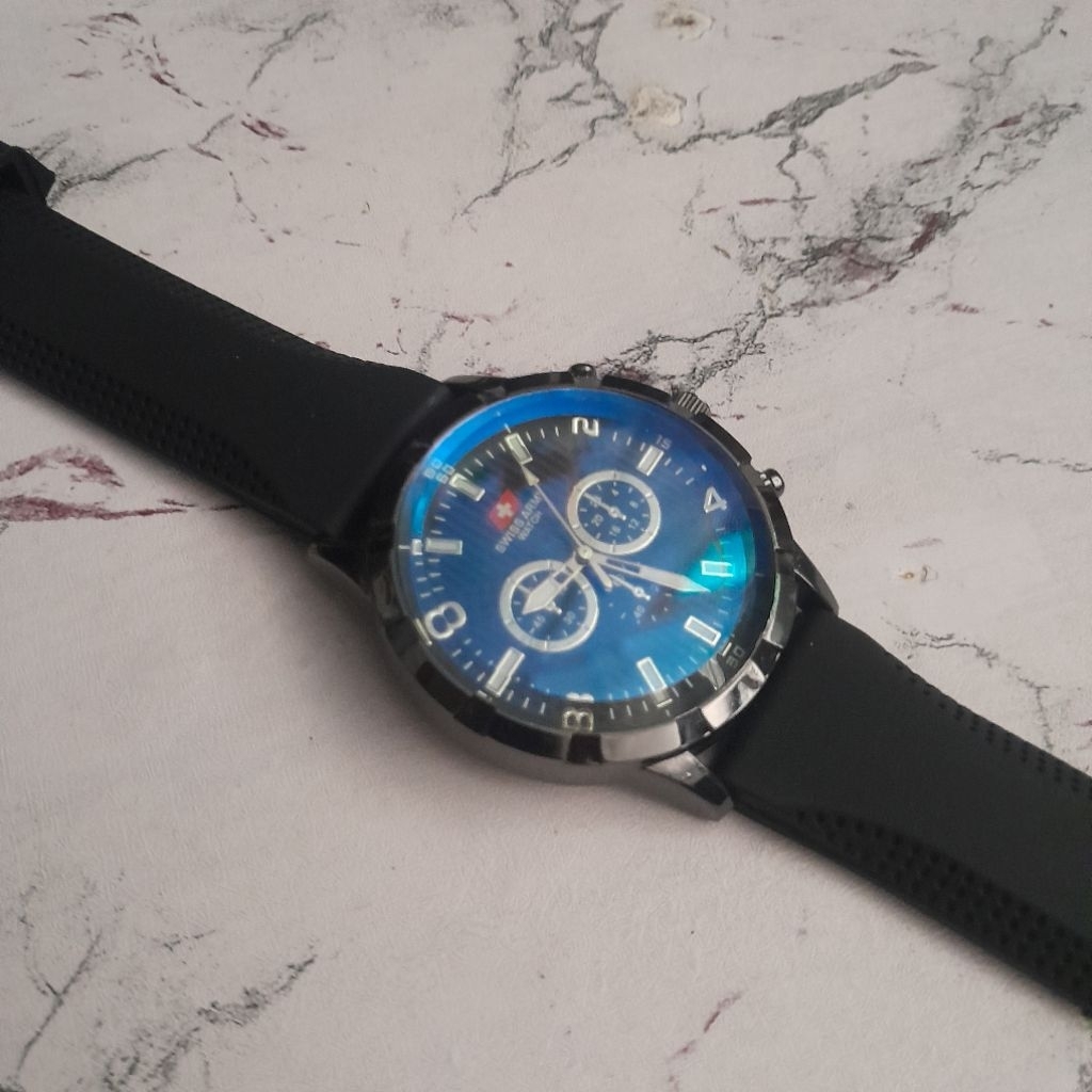 Jam tangan SWIS ARMY