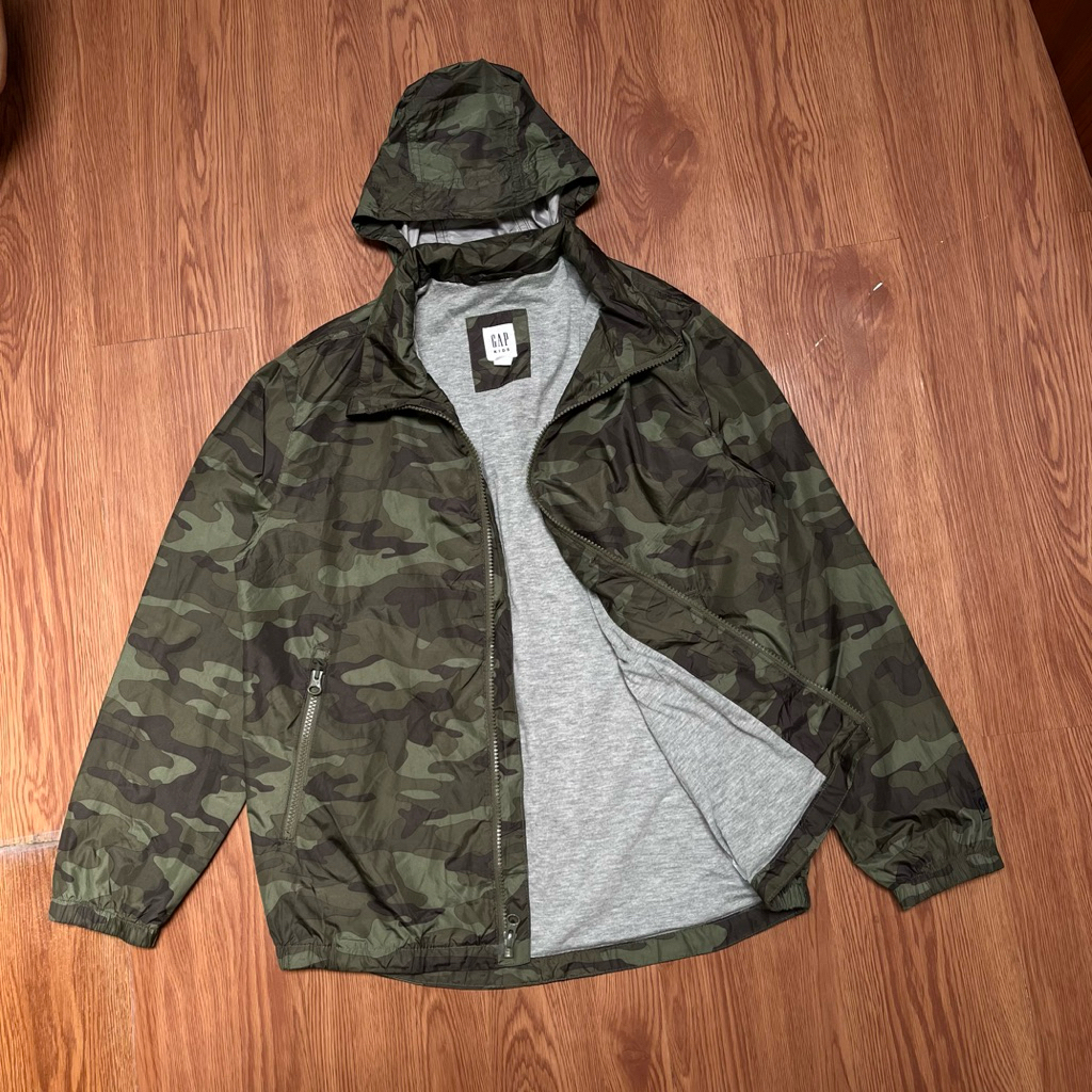 WINDBREAKER HIDDEN HOODIE OUTDOOR JACKET PARASUT GAP CAMO