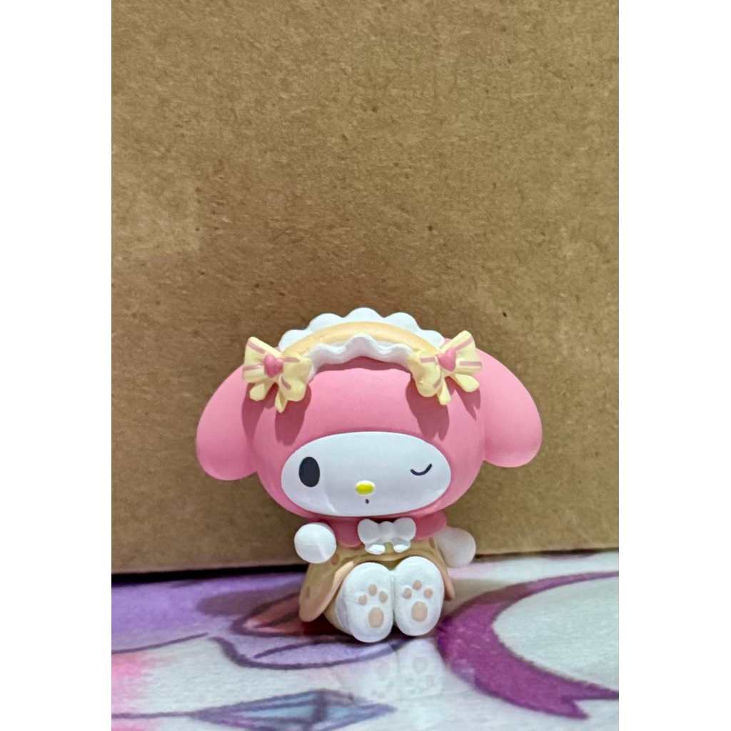 sanrio melody bean kacang characters mini top toy ori
