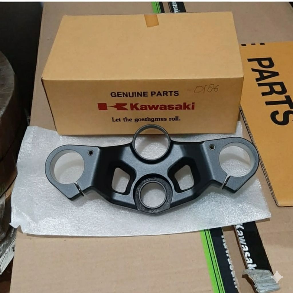 SEGITIGA ATAS HOLDER FORK UP NINJA 250 FI NEW 2018 KEATAS ORIGINAL KAWASAKI
