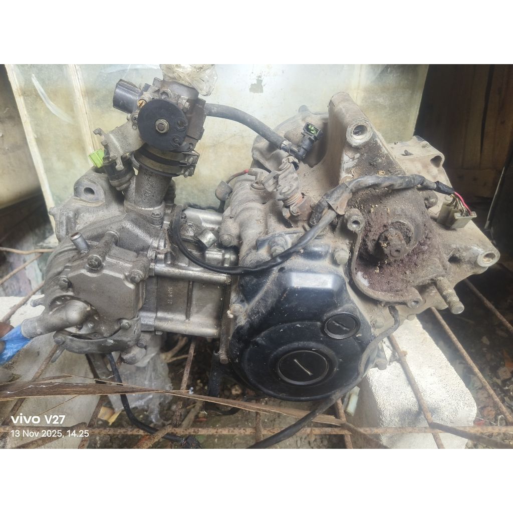 Mesin yamaha Xabre/r15v2 full set pengapian original copotan motor pribadi