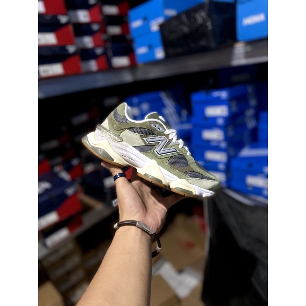 SEPATU SNEAKERS WOMEN NEW BALANCE 9060 GREEN GREY ORIGINAL 100% BNIB RESMI