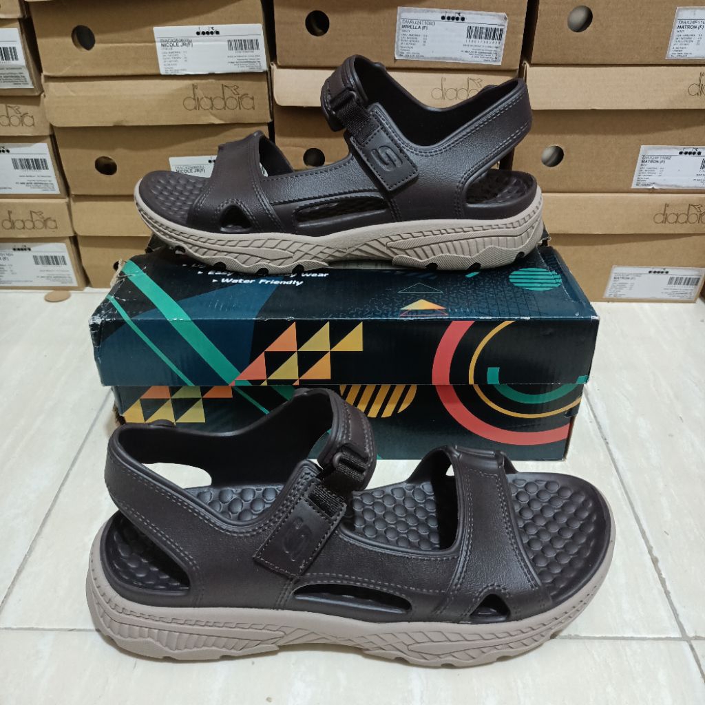 SKECHERS Sandal ( Size : 46  )