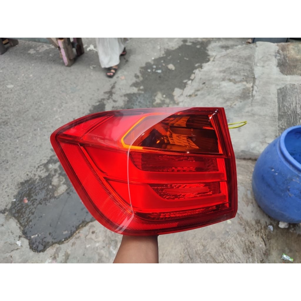 stoplamp lampu belakang BMW F30 original
