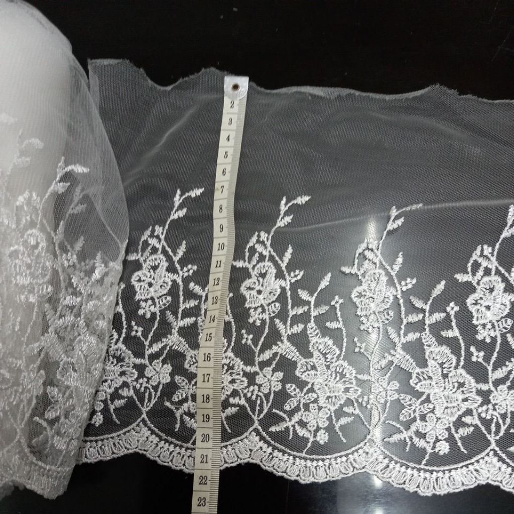 Renda Tile Bw Lebar Motif Bunga