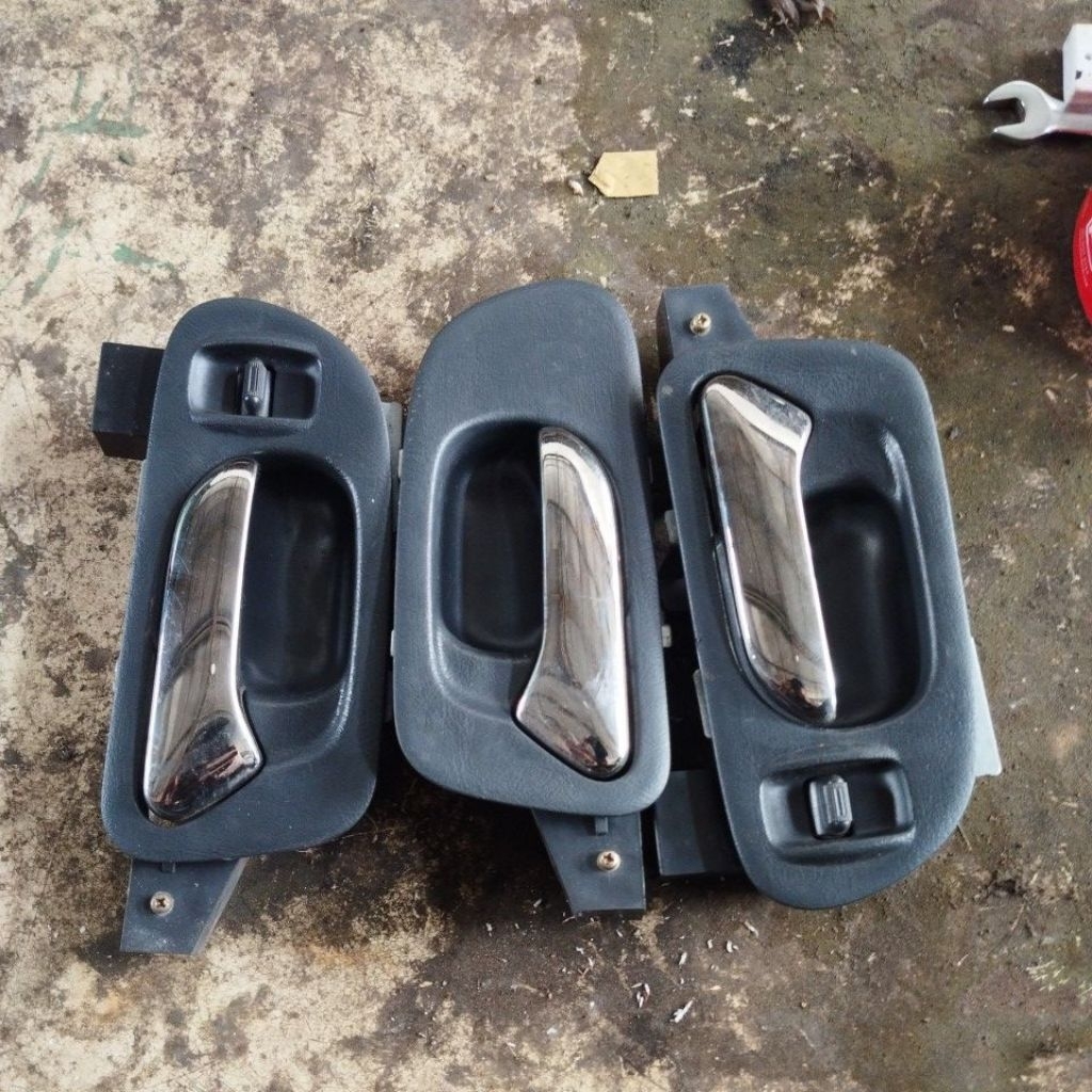 handle pintu dalam honda odyssey ra8