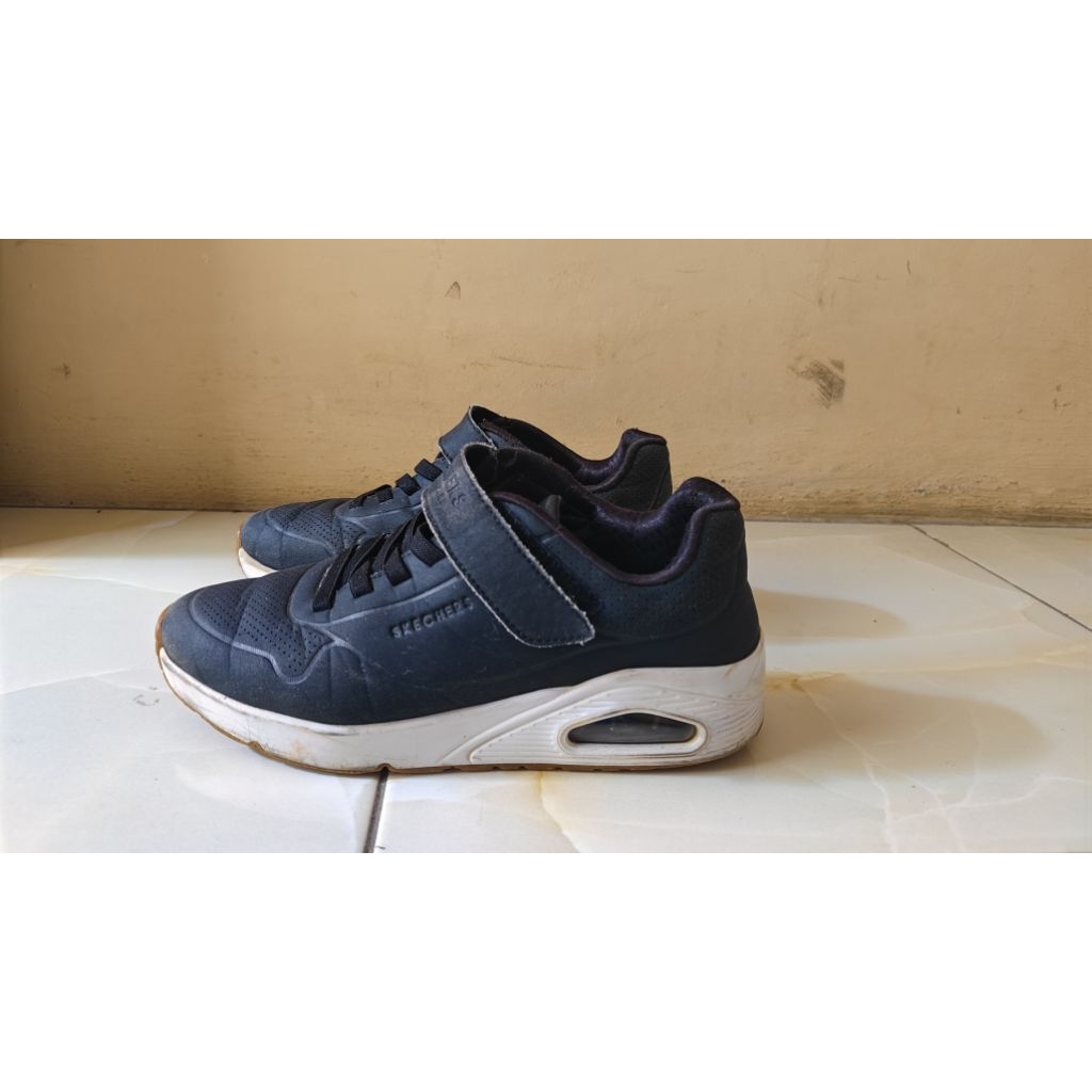 Skech3rs Sepatu Original Unisex Hitam 37