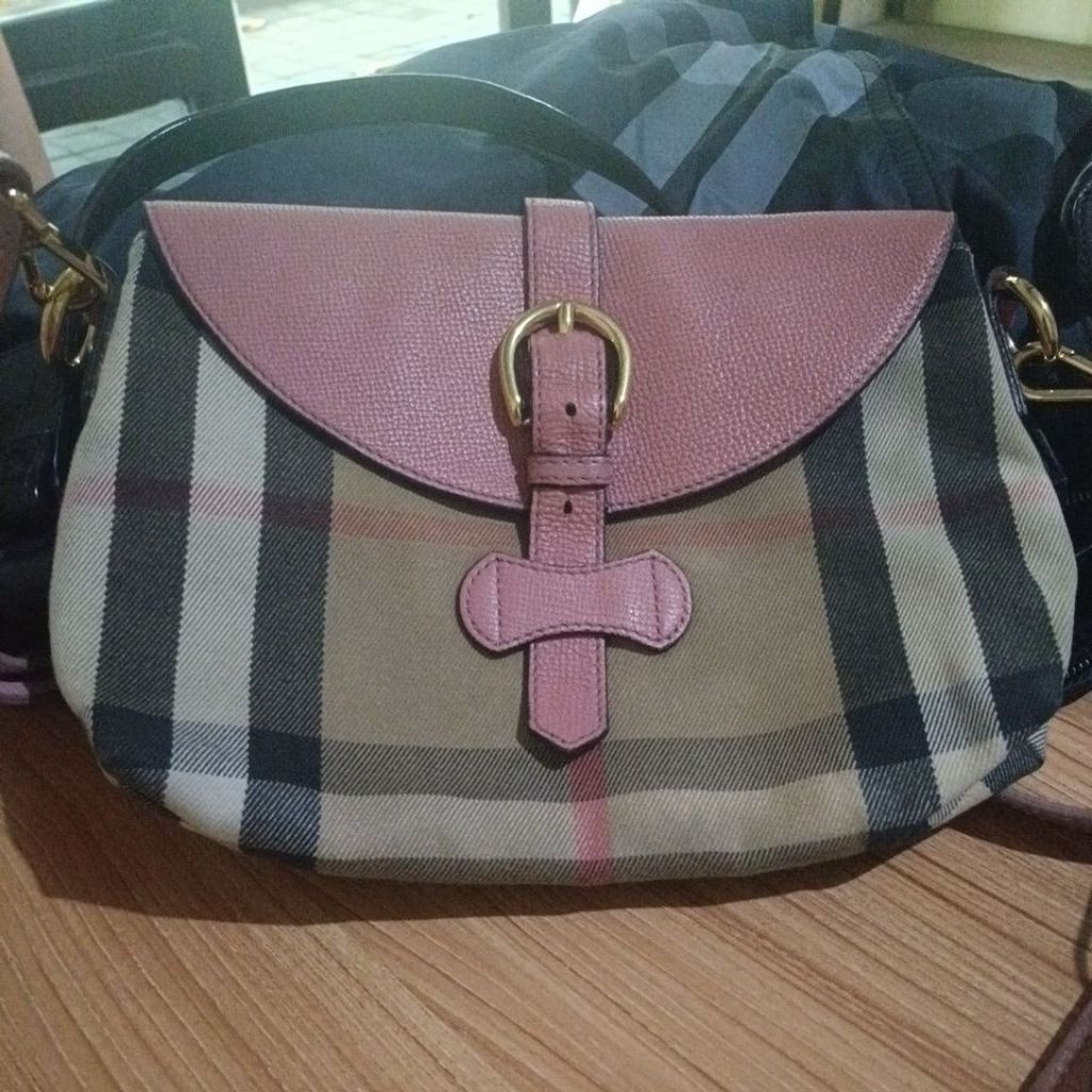 tas branded preloved Burberry* authentic