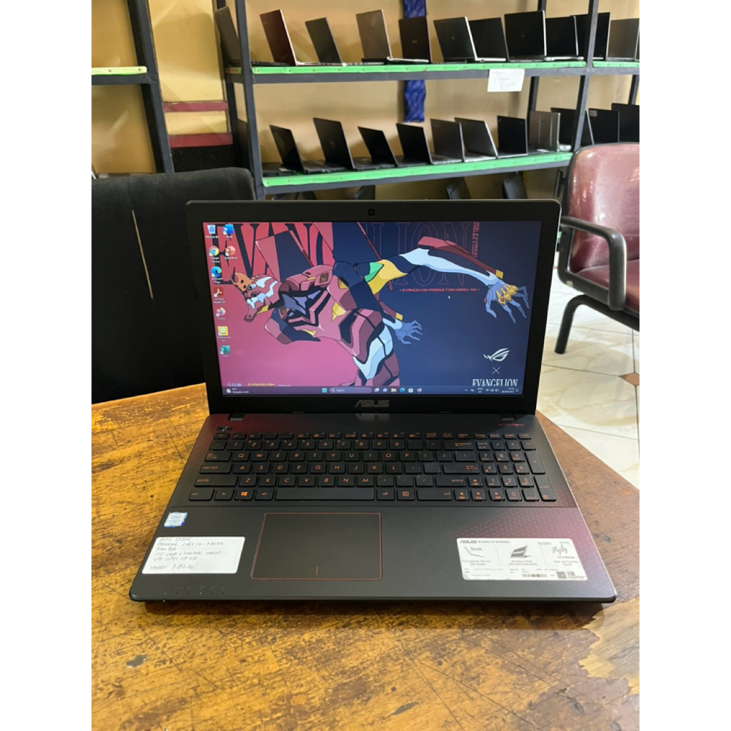 Laptop Asus X550V Core i7 Gen7 Ram 8gb internal ssd+hdd