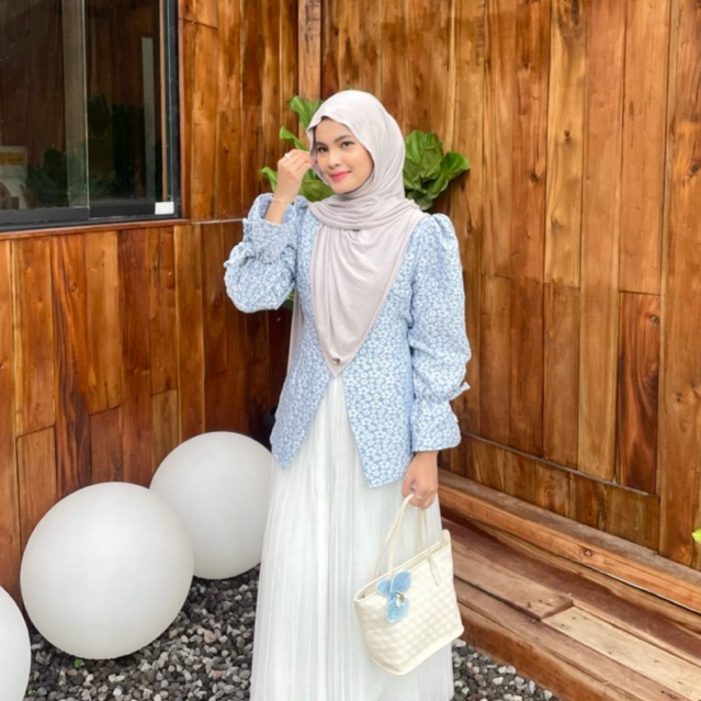 Delova Wardrobe - MAYA BLOUSE Jaguard Embos Atasan Premium Baju Wisuda Lamaran ootd Blouse