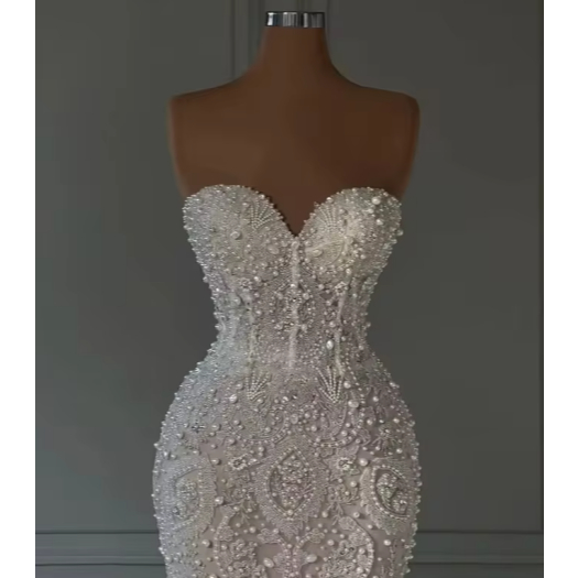 gaun pernikahan mermaid  wedding gown dengan payetan mewah  bertabur  mutiara wedding gown dress