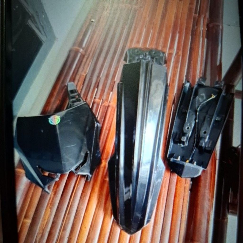 spakbor & buntut bekas CRF