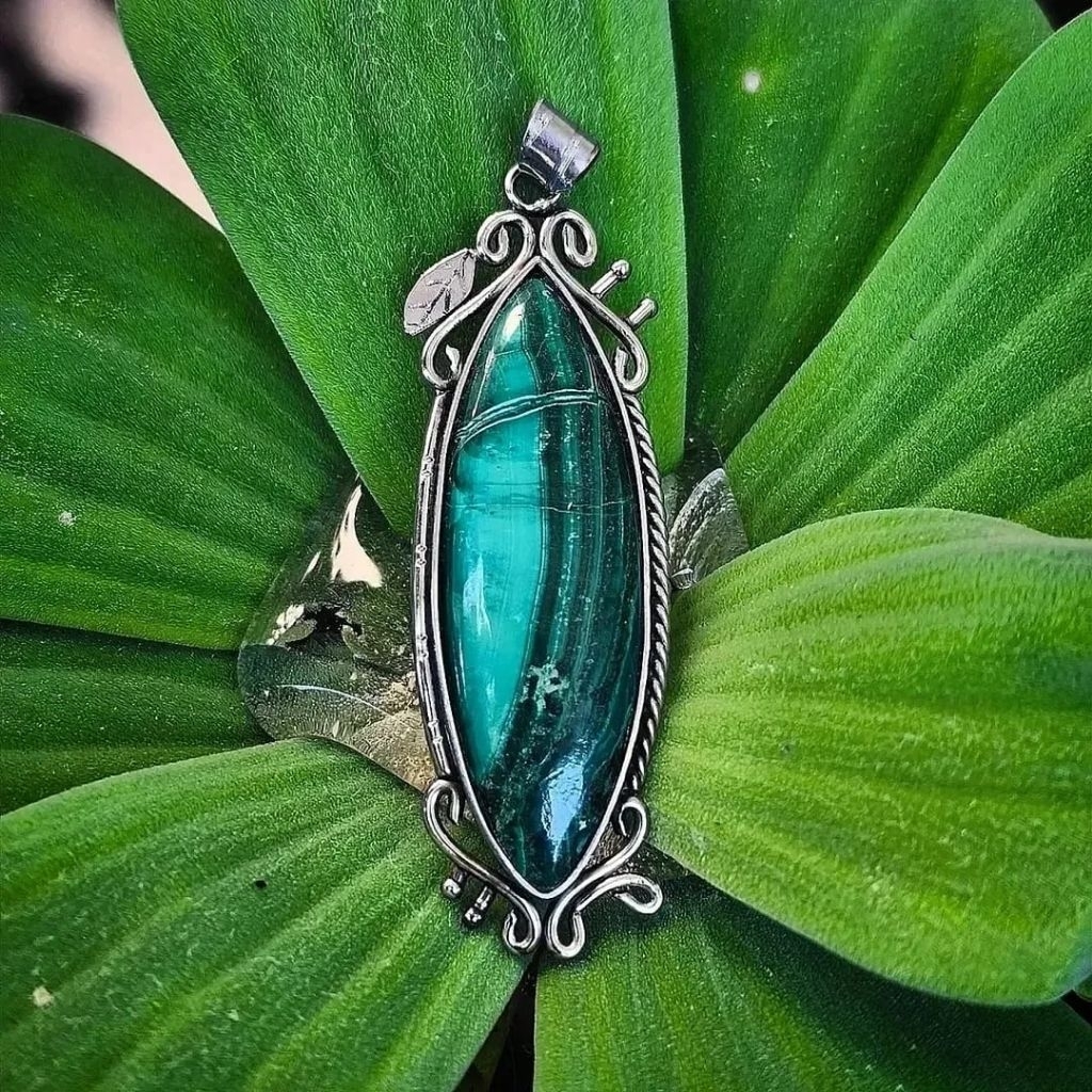 Liontin Batu Alam.Asli Malachite