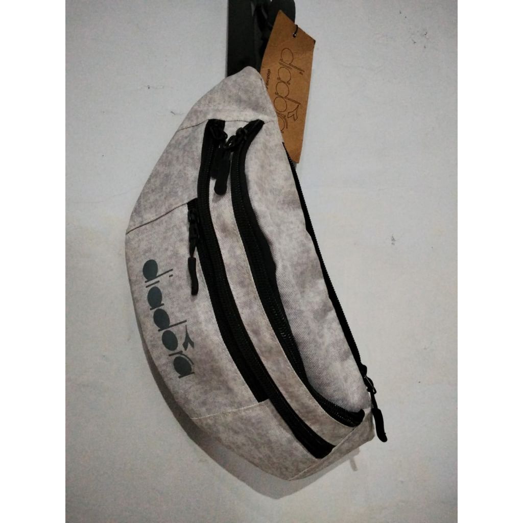 Tas slempang original diadora