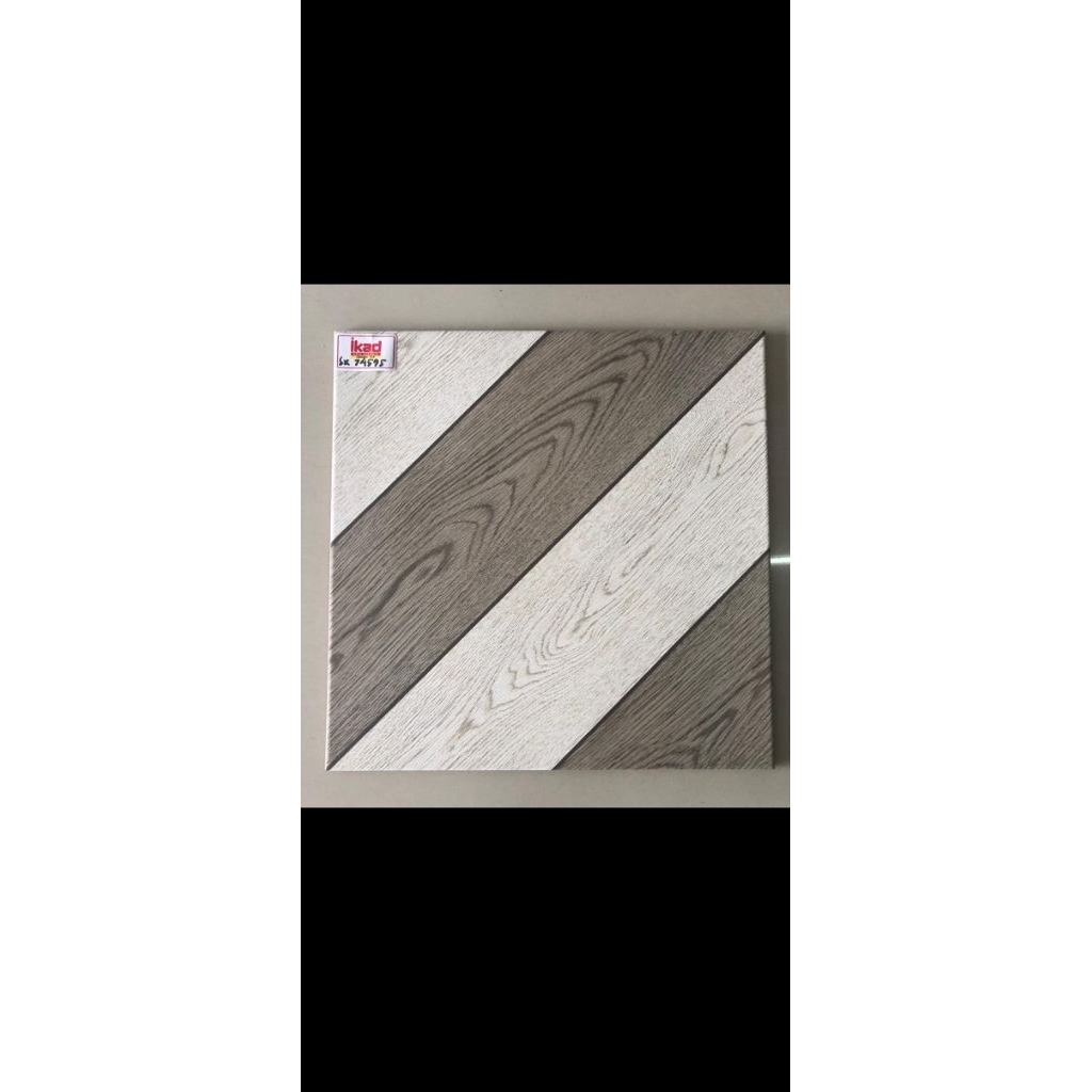 keramik 40x40 merek ikad