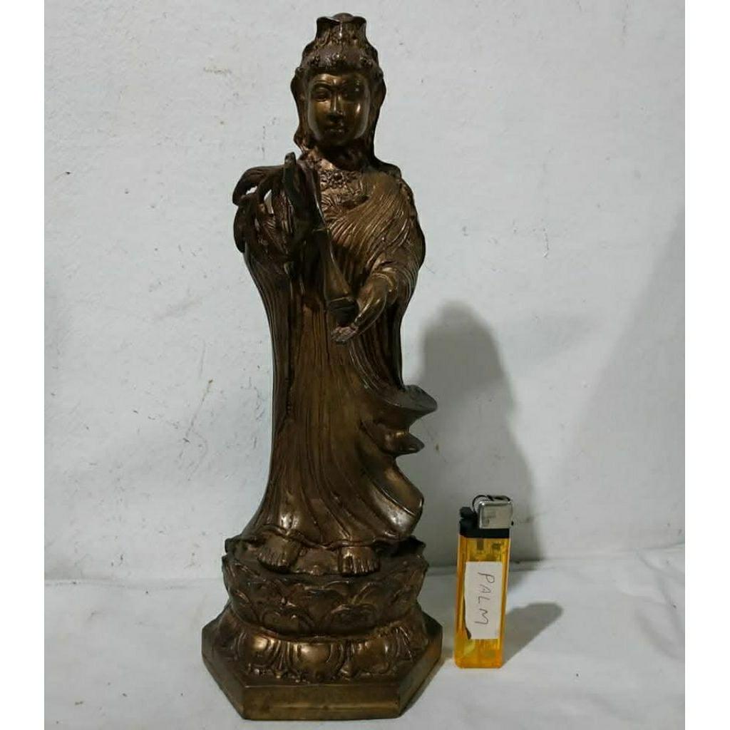 Pajangan Vintage Patung Dewi Kwan Im Kuningan