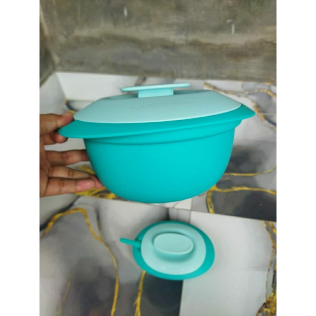 new baru blossom kecil bulat 1,1 liter dan sambel dish by tupperware