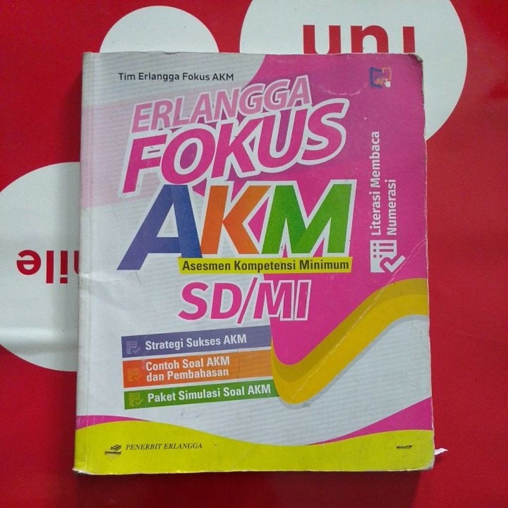 buku pelajaran Erlangga Fokus AKM SD/mi