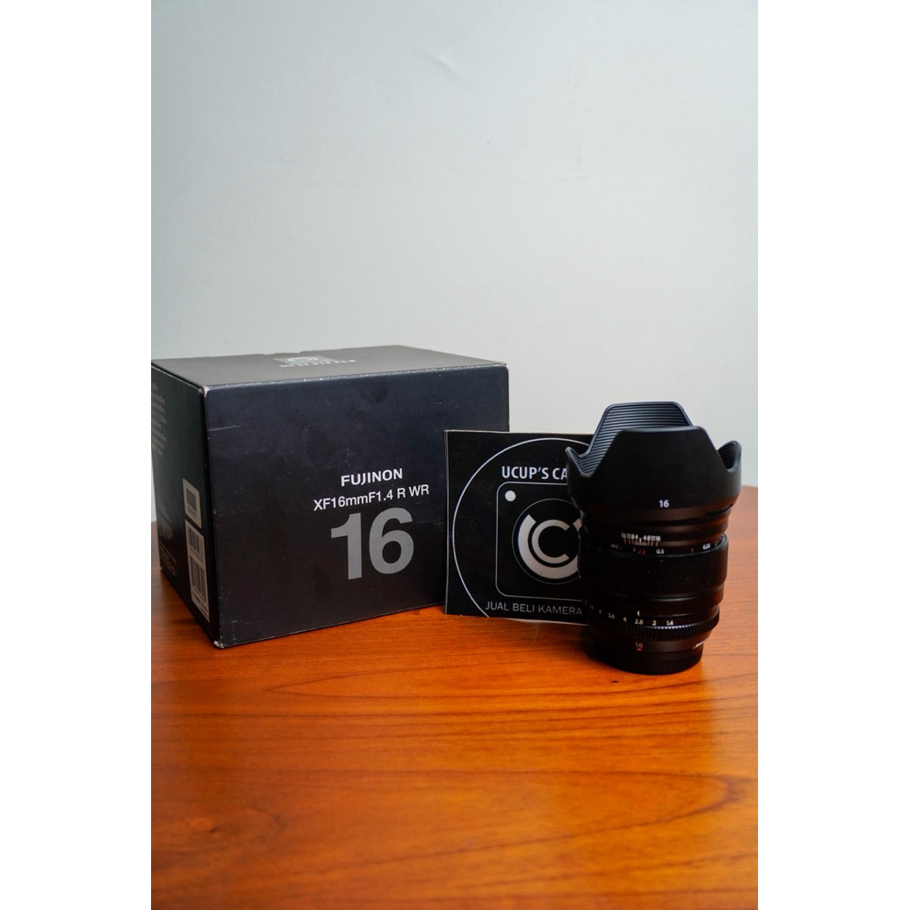 Lensa Fujifilm XF 16mm F1.4 for mirrorless