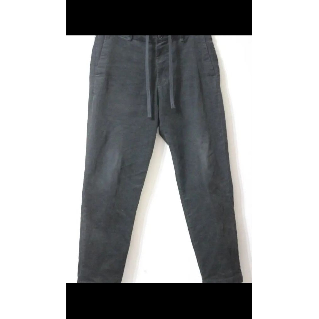 Celana Corduroy Hijau Army