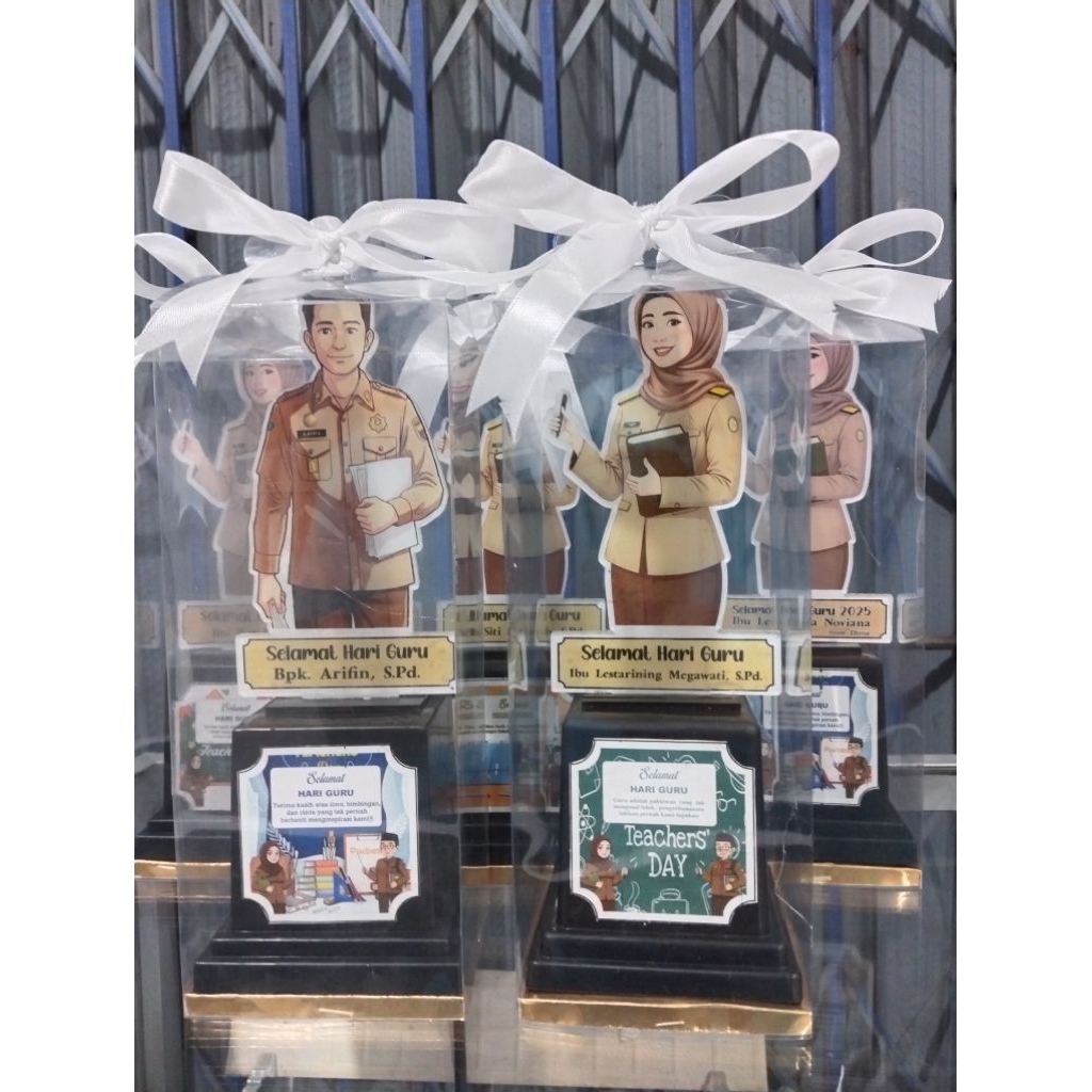 kenang kenangan hari guru