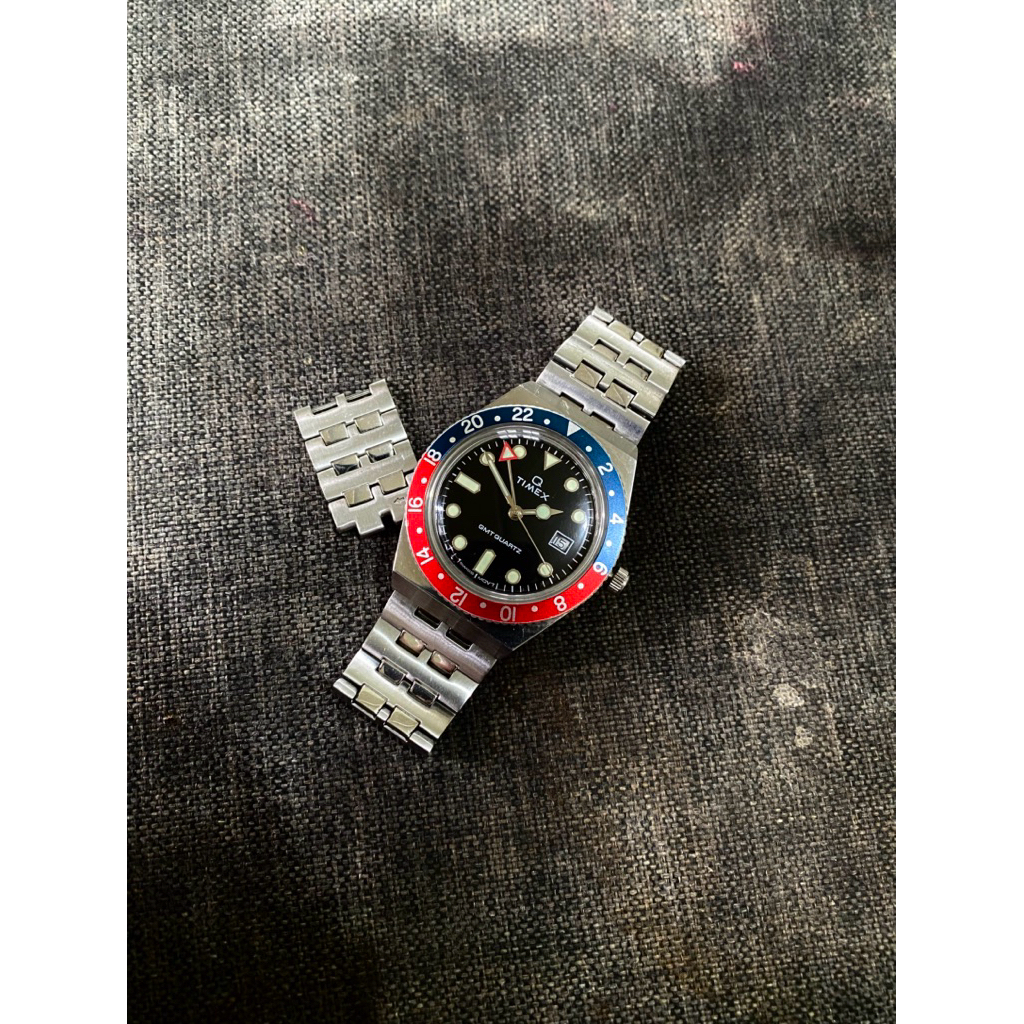 TIMEX Q Gmt Quartz Pepsi
