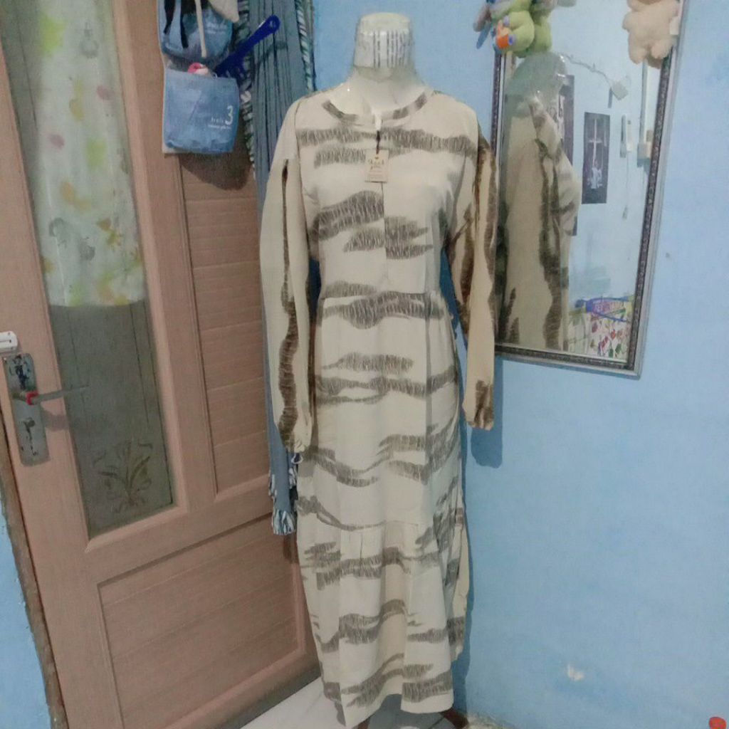 new busana muslim wanita gamis coklat susu katun tebal