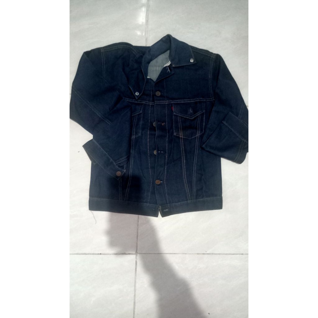 jaket levis unisex bekas seperti baru