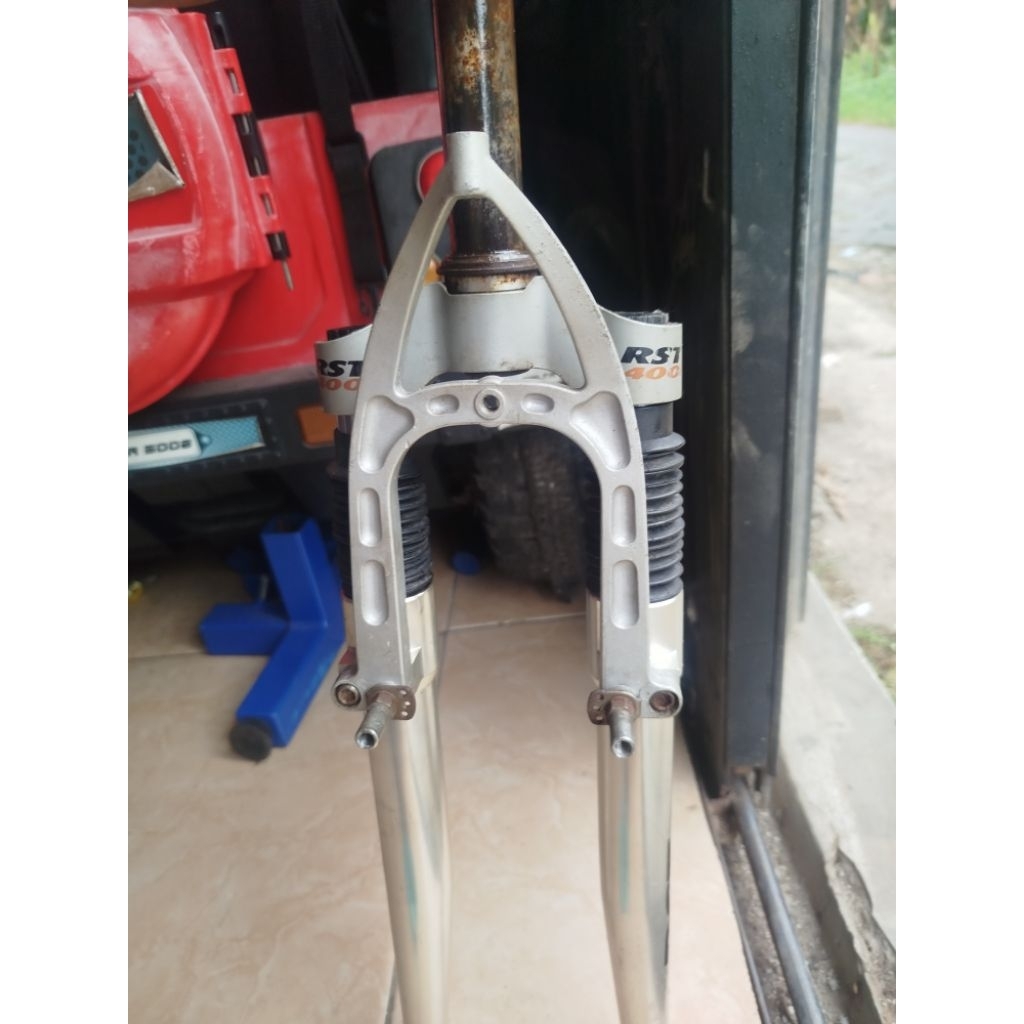 fork rst 400