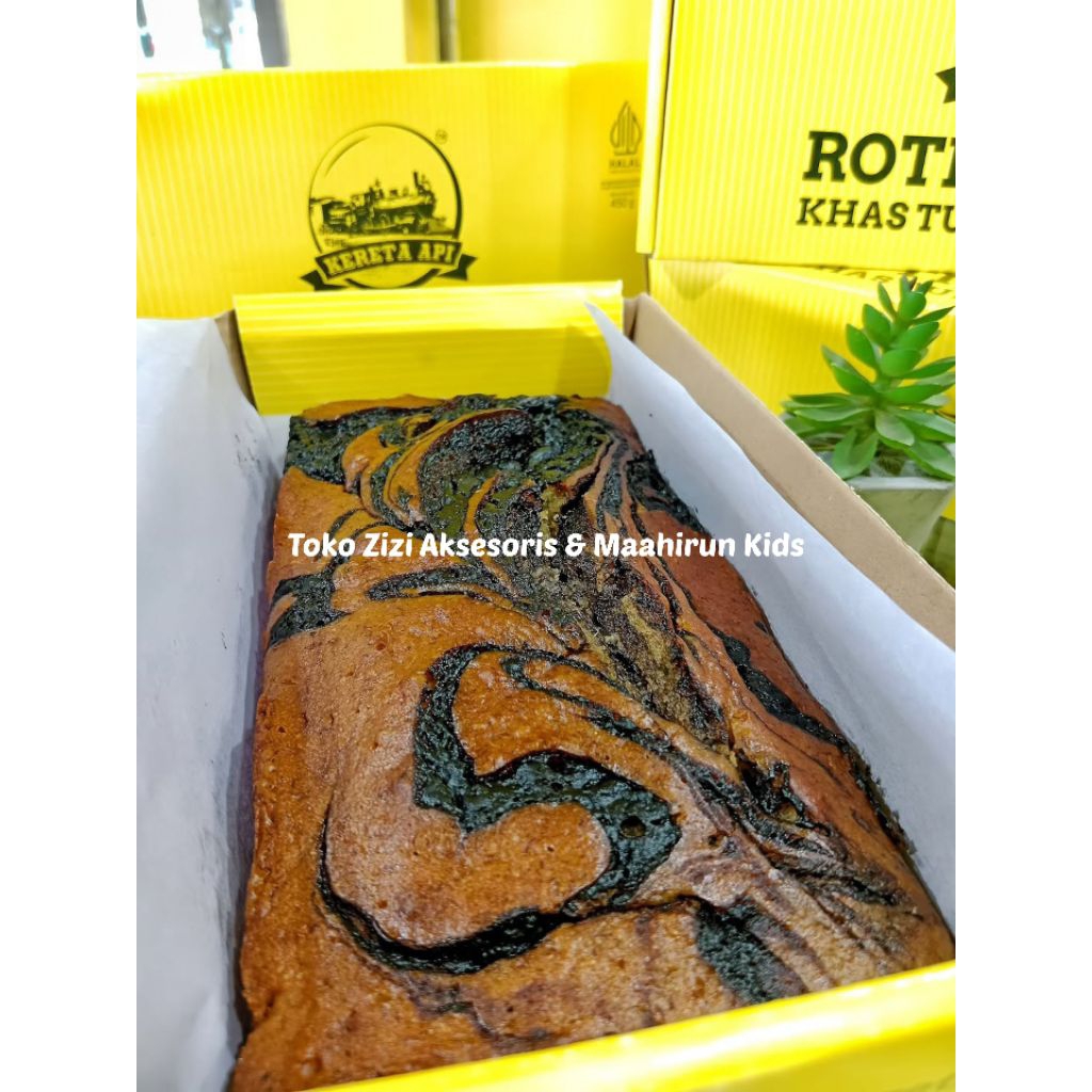 Roti Pisang Kereta Api Khas Tulungagung