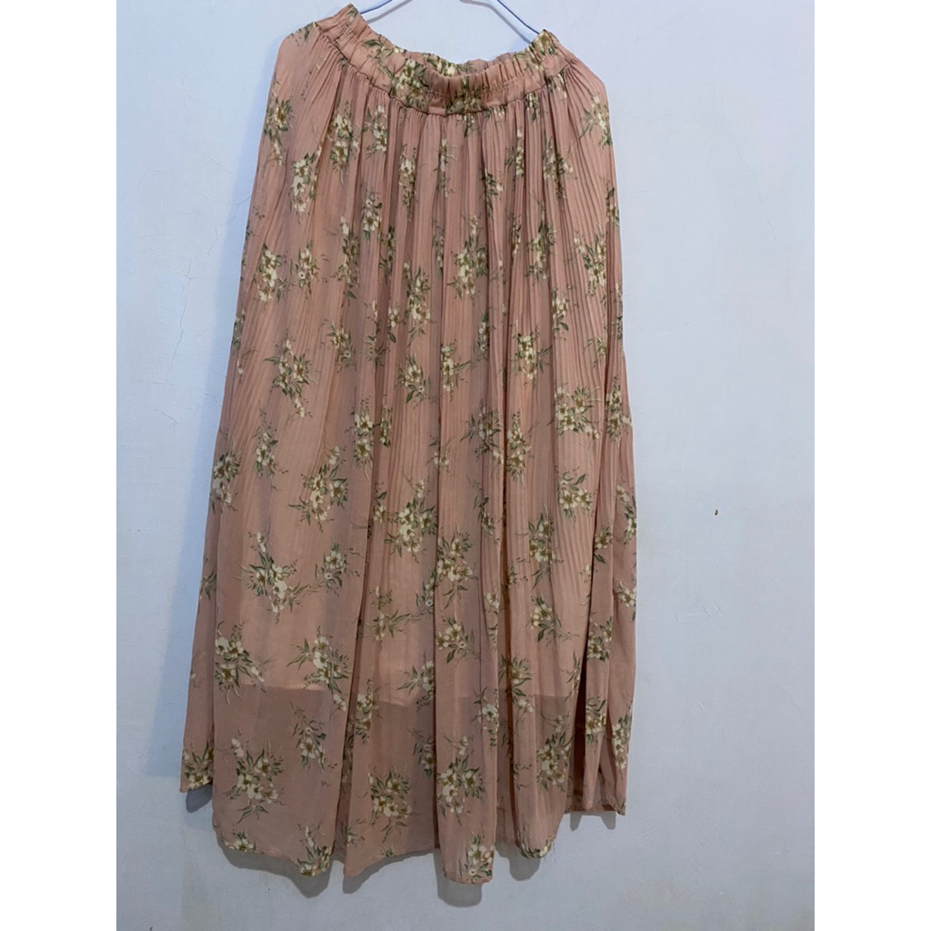 ROK/BAWAHAN PRELOVED