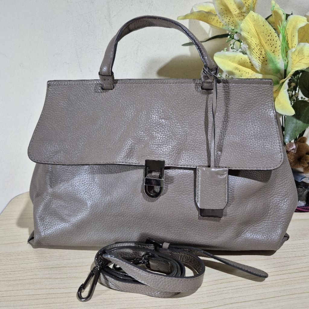 Tas Handbag Sling bag kulit asli H by Ekatrina  Preloved