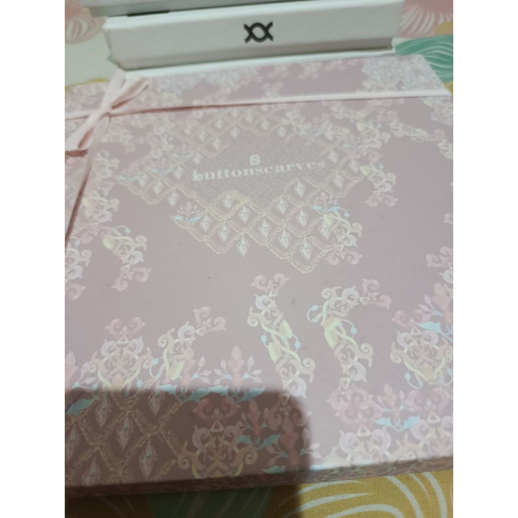 pashmina the granada pleated shawl - pink Mist ButtonScraves