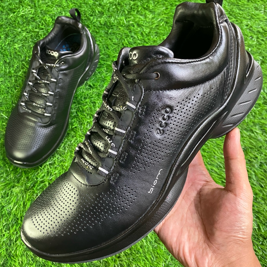 ECCO Biom Leather Black Sneakers / Golf shoes size 41