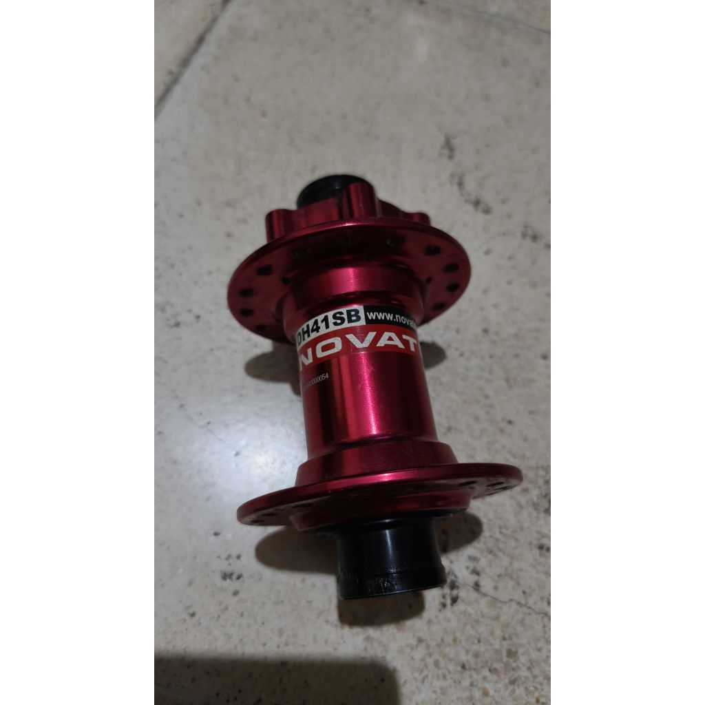 Hub Novatec DH41SB TA 20X110