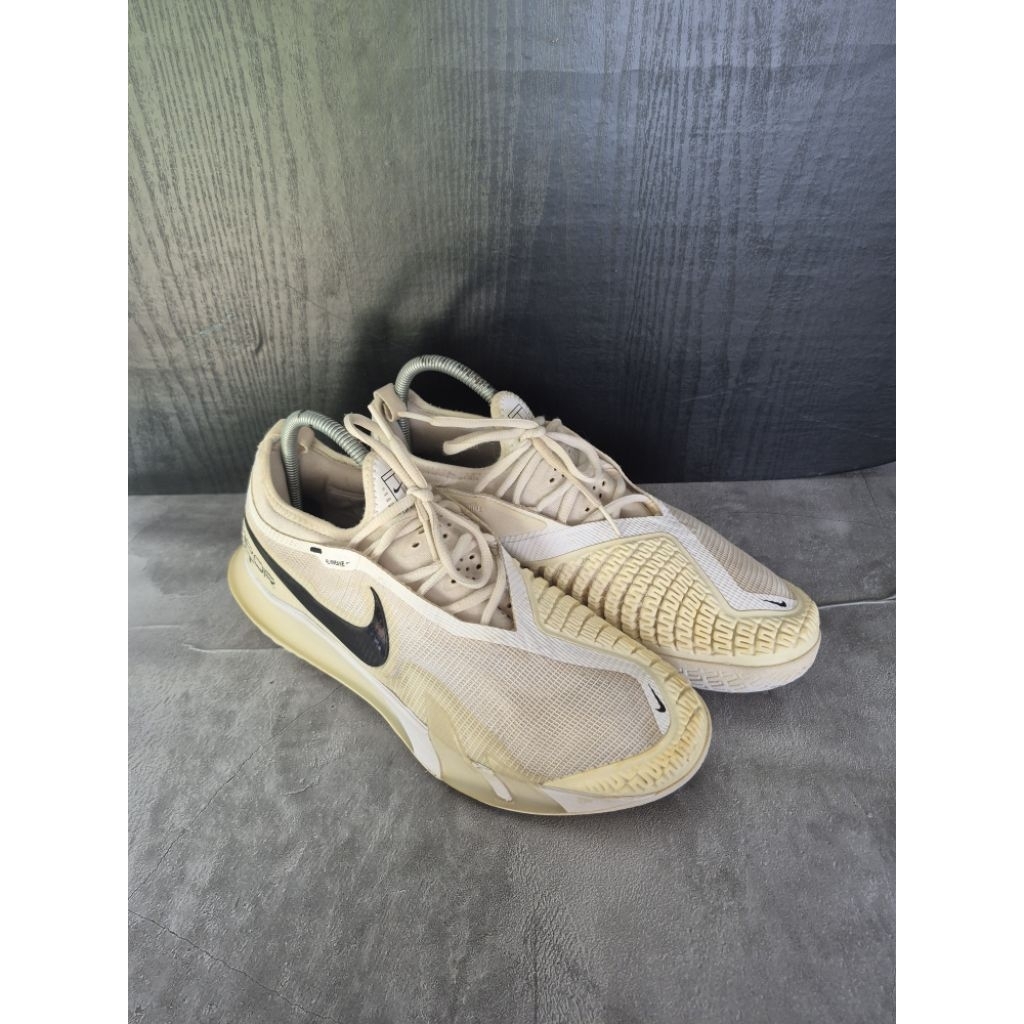 Sepatu tenis Nike vapor NXT