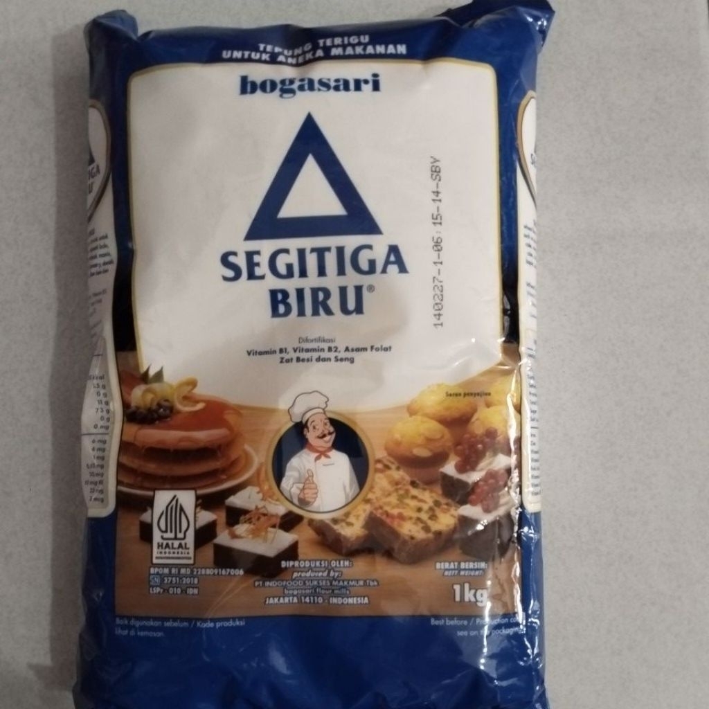 SEGITIGA BIRU PREMIUM 1KG