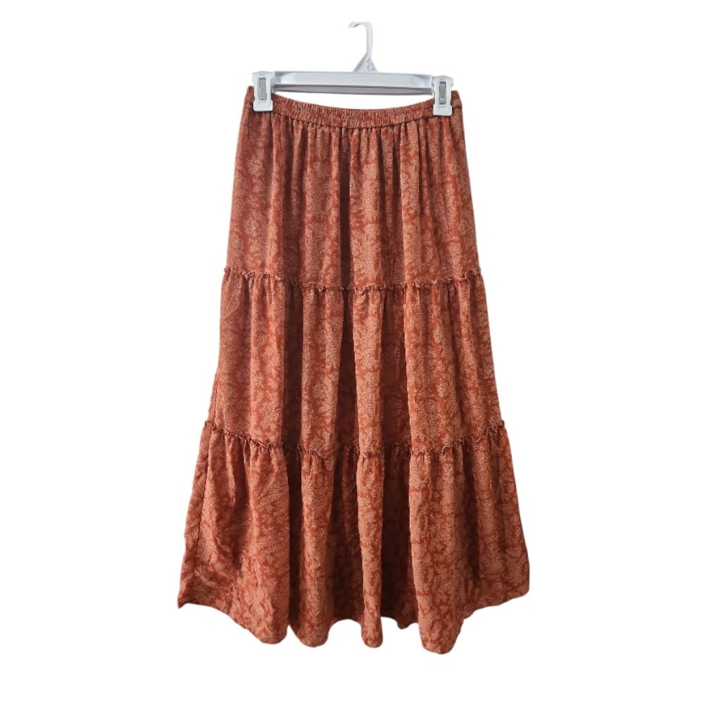 Rok Model Flare Umpak Canda Tiered Motif Bunga Flower Floral Semi Batik Brand Uniqlo Jepang Kawaii C