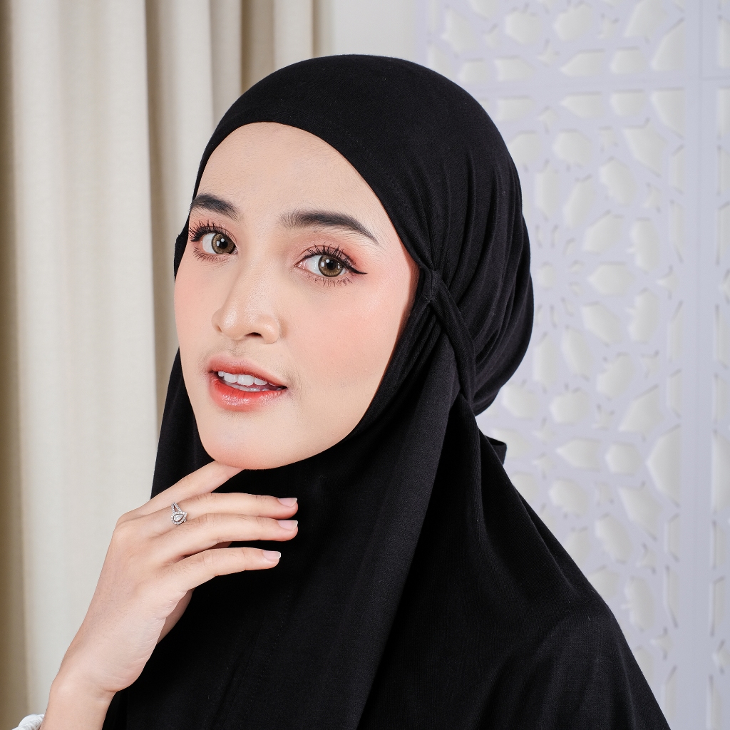 Naya Bergo Jilbab Instan Bahan Rayon Spandex Tali Belakang