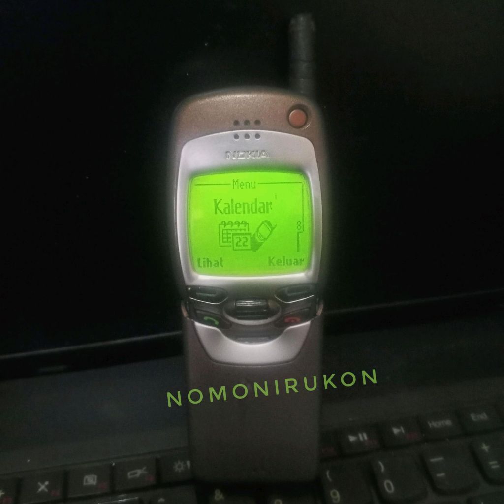 hp jadul Nokia 7110 sleeding