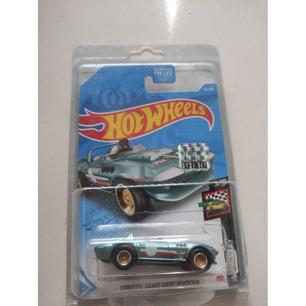 hotwheels corvette gran sport roadster super treasure hunt