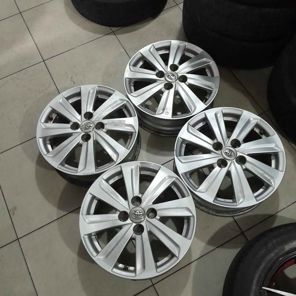 Jual velg bekas ori STD VIOS R15 X5 lubang4X100