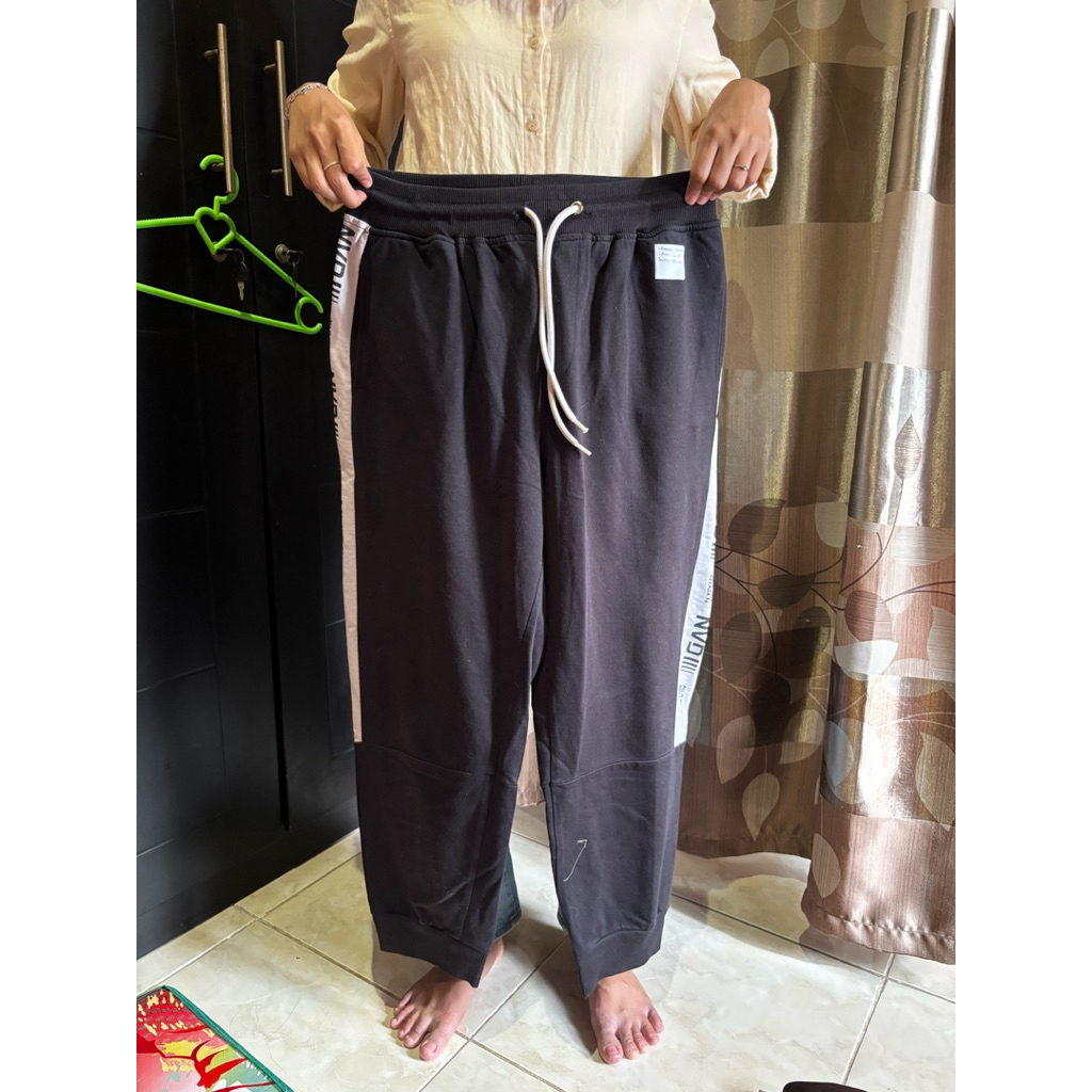 preloved training jogger by nevada jumbo - BACA DESKRIPSI