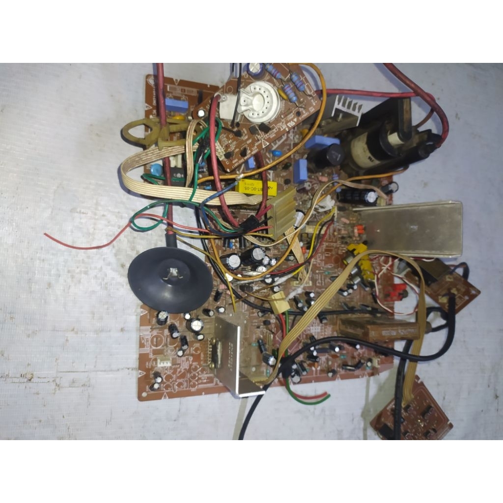 mesin tv polytron Uslim 21 inc