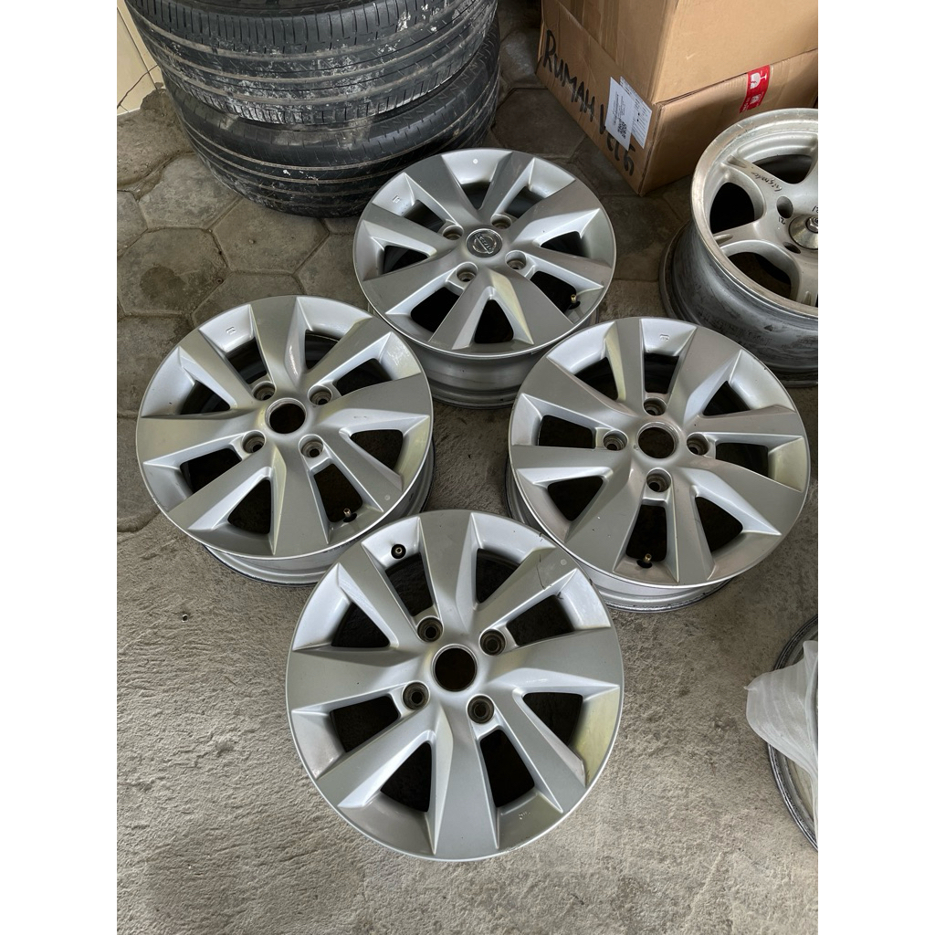 velg oem grand livina