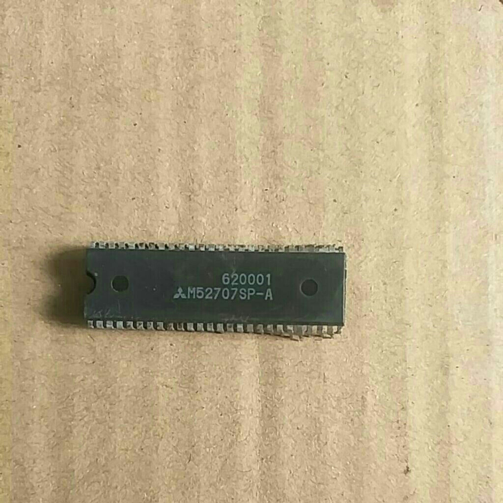 ic MITSUBISHI 620001 M52707SP-A