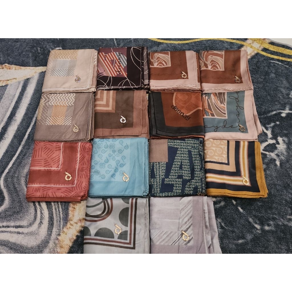 Cuci gudang/SALE DEENAY Motif (bukan defect) Lengkap pouch