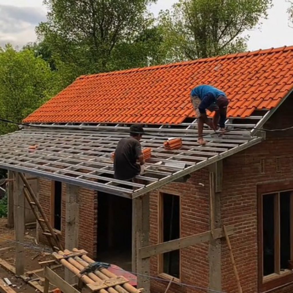 renovasi atap rumah baja ringan genteng tanah